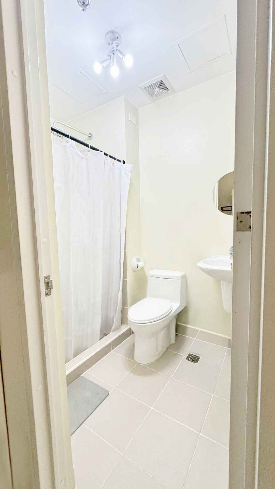 Bathroom at Avida Towers One Union Place Tower 3, Arca South