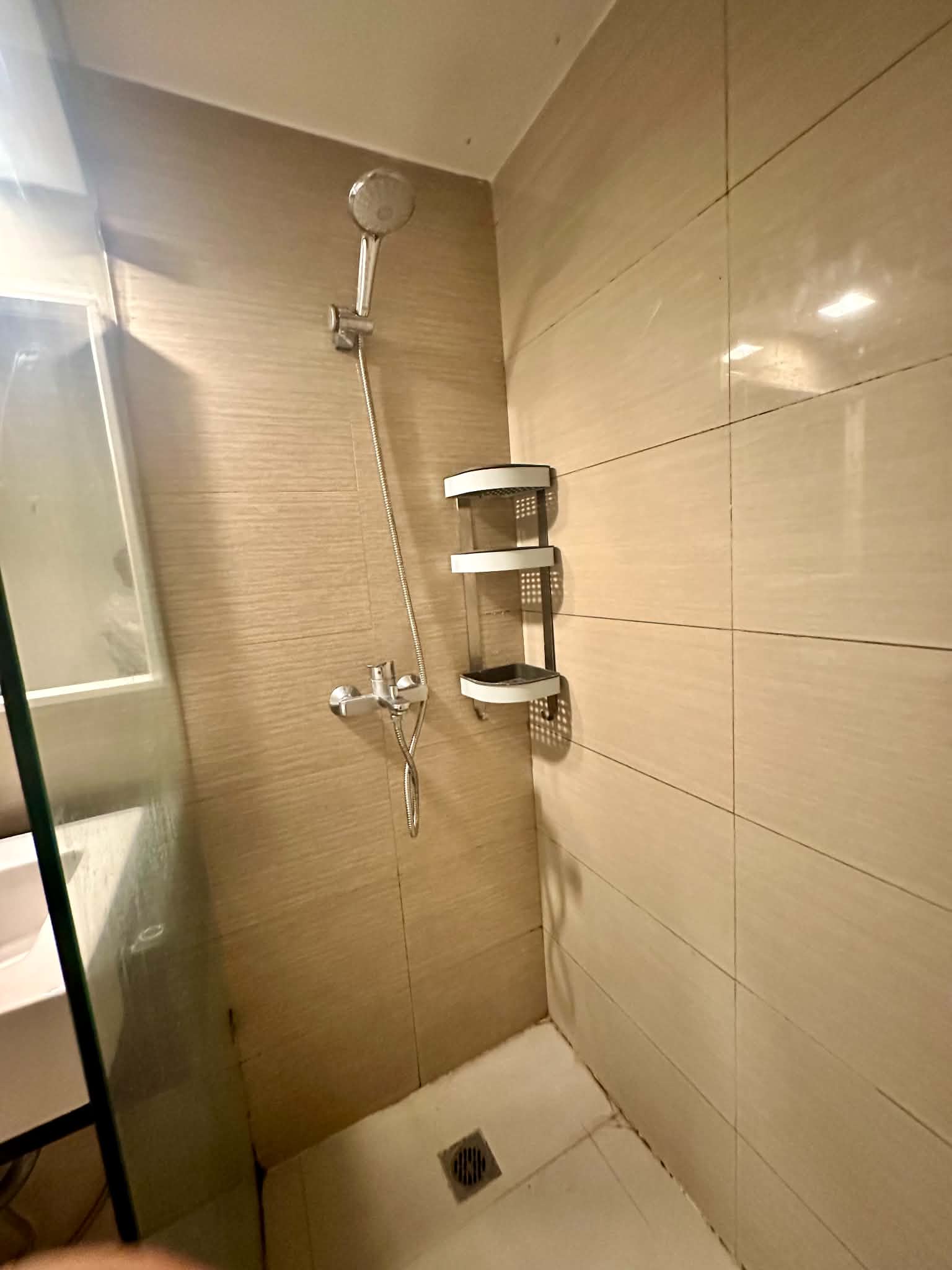 117c unit bathroom
