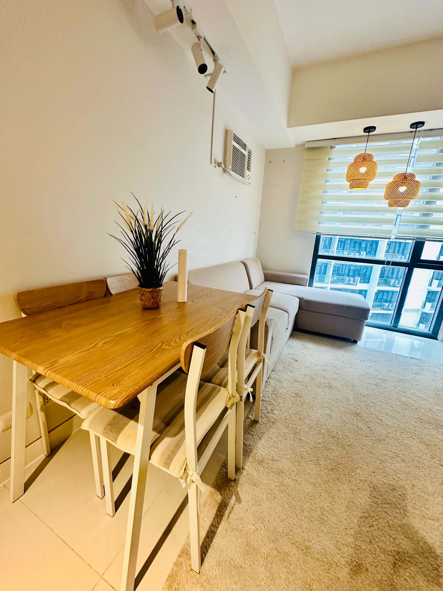 117c unit dining area