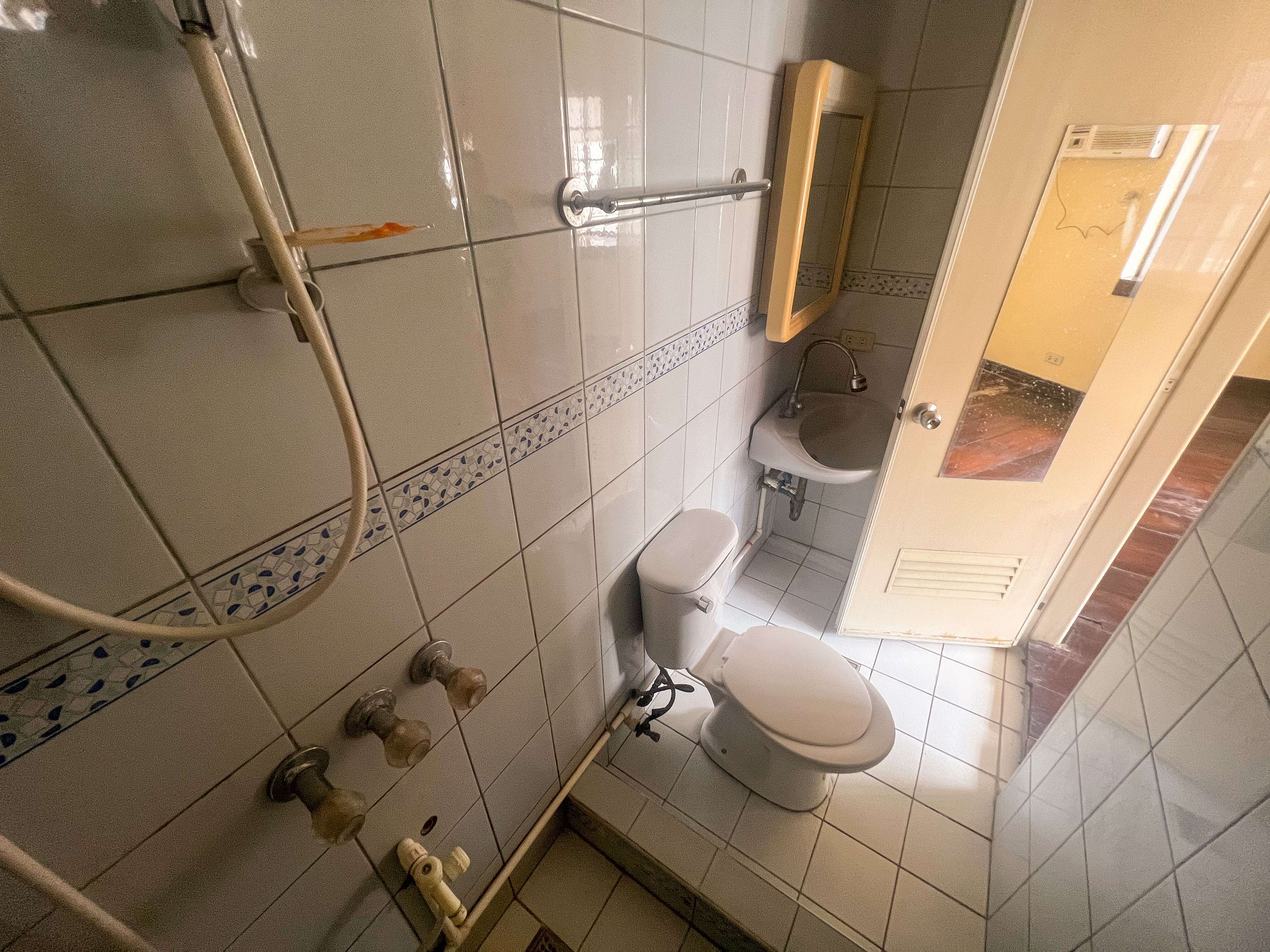 Concorde Tambo - Bathroom